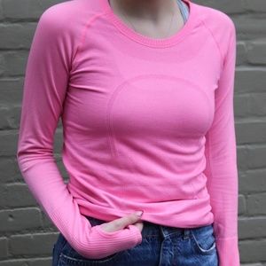 Gorgeous bright pink Lululemon long sleeve top in perfect condition